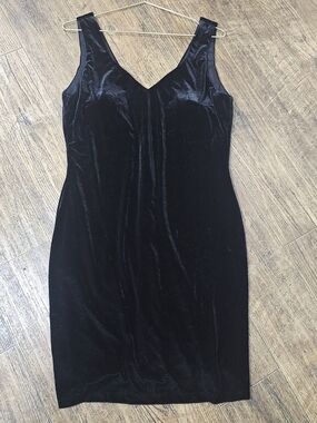 Fiesta Fashion Black Velvet V-Neck Cocktail Dress Plus Sz 2XL Made in USA Velour